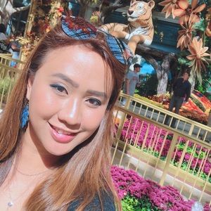 Meet your Posher, Carla